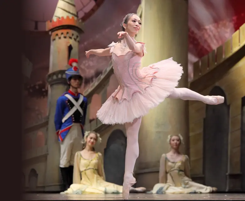 戸田 梨紗子 | K-BALLET